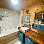 Zacisze Caloroczny Casa de Férias