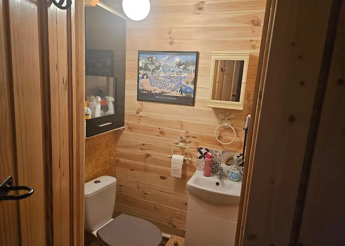 別荘 Zacisze Caloroczny Świętne