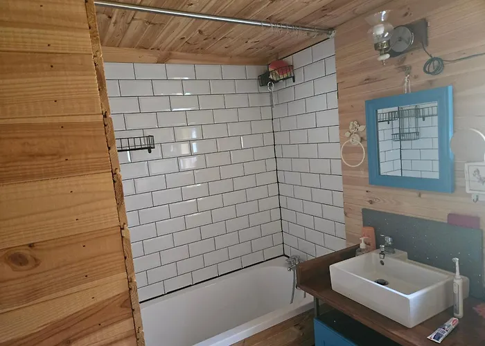 別荘 Zacisze Caloroczny Świętne